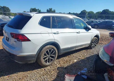 2021 Volkswagen Tiguan 2.0T Se/2.0T Se R-Line Black/2.0T Sel из США, поврежденный, VIN 3VV2B7AX9MM092432